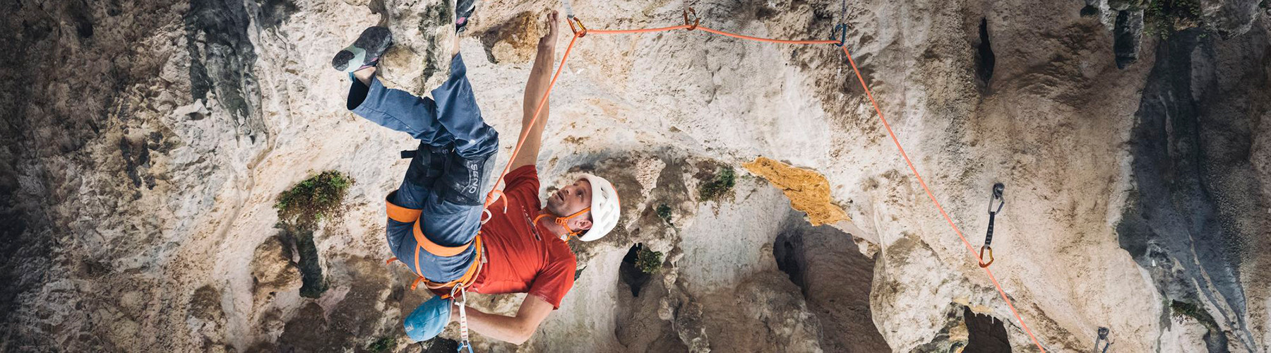 Petzl Spirit - ikonická karabina