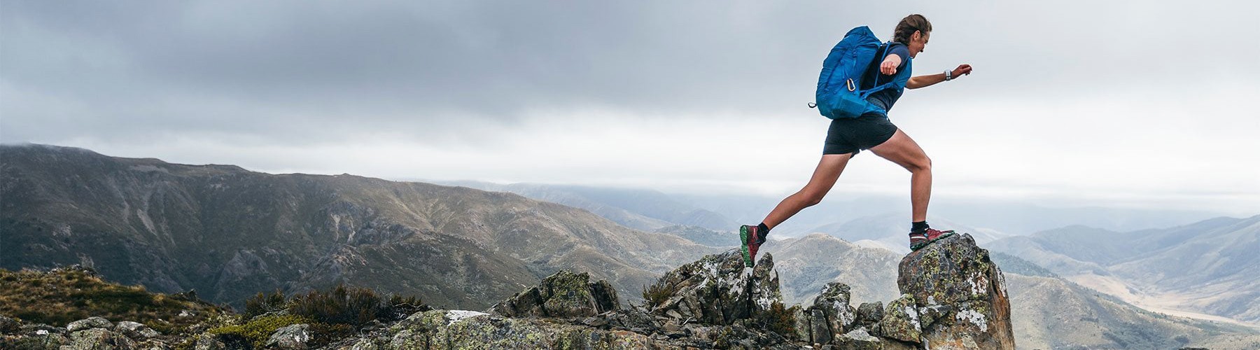 Přes pohoří všech kontinentů